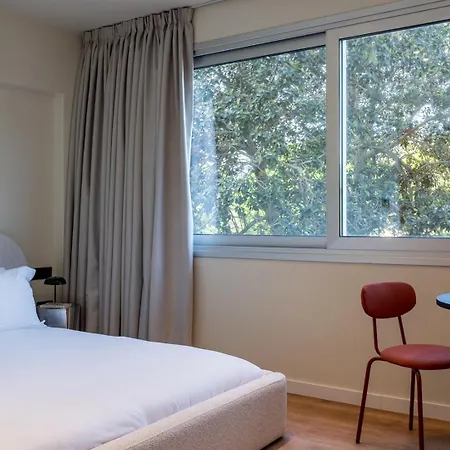 Apartment Vibrant W/ Parking Near Old Nicosia